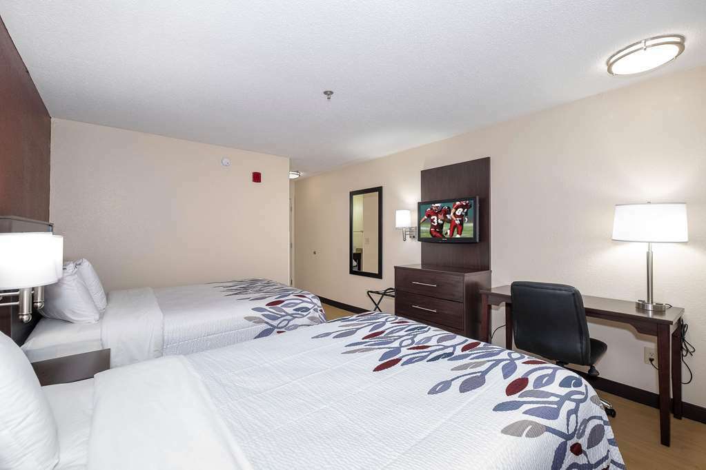 Red Roof Inn Plus Raleigh Downtown Ncsu Conv Center Habitación foto